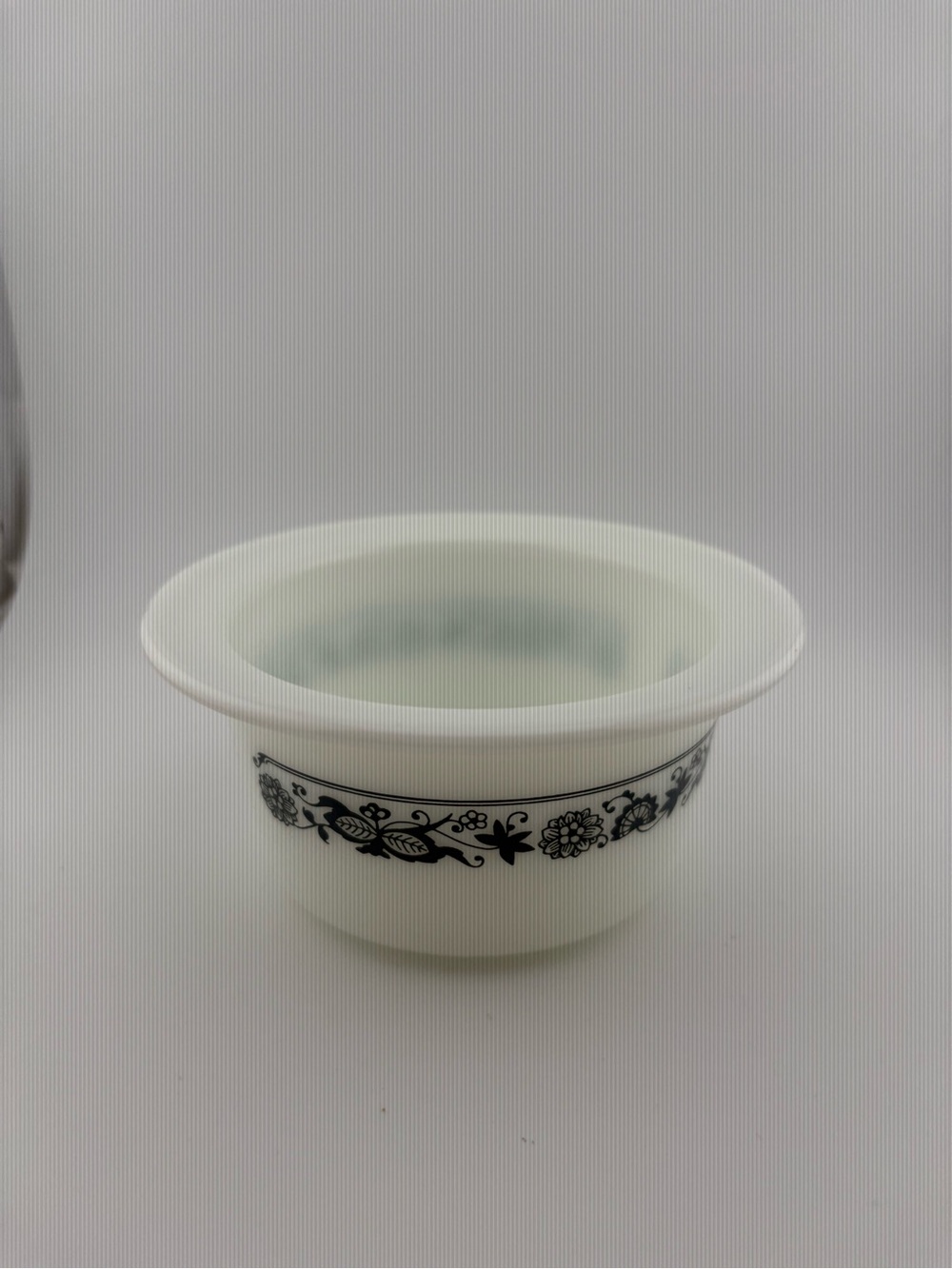 Pyrex Old Town Blue/Blue Onion Butter Tub